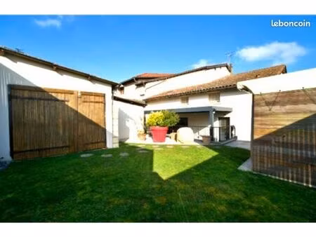 maison 160 m2