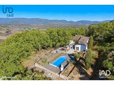propriété 6 pièces 185 m²