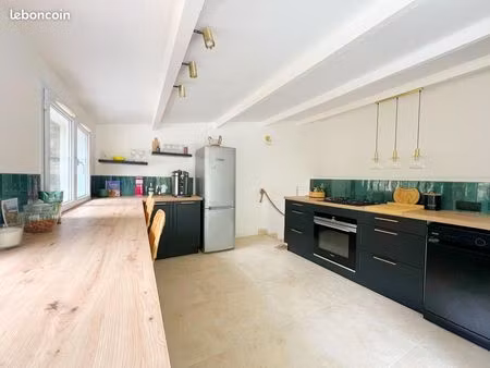 maison de ville atypique rénovée – centre-ville de niort