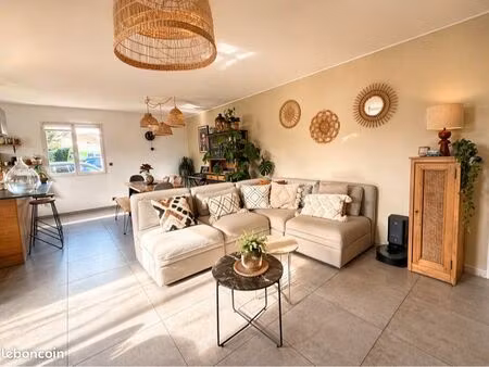 maison 3ch - piscine - jardin 1800m2