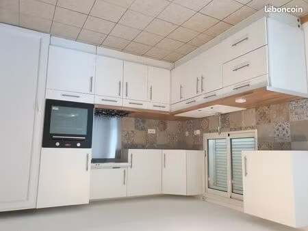 appartement f3 à louer sur althen des paluds