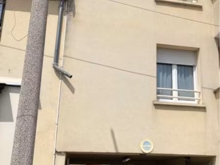 location studio meublé