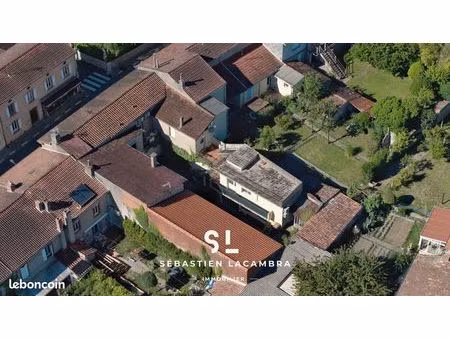 immeuble 419 m² saint-juéry