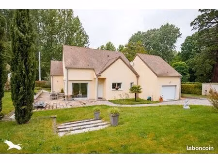 maison 6 pièces 145 m²
