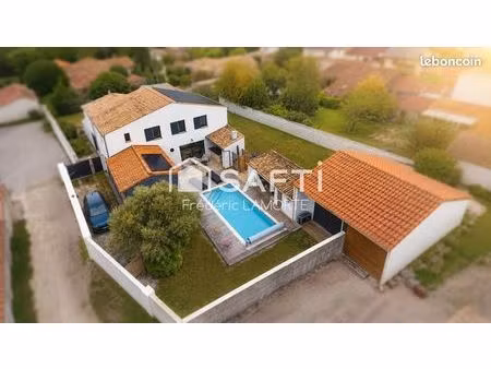 propriété 7 pièces 181 m²