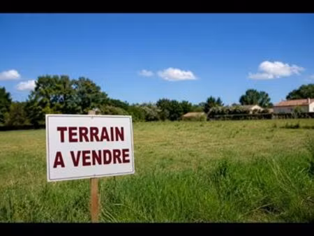 terrain 233 m² éragny