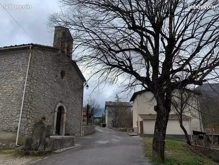 terrain constructible 905m2