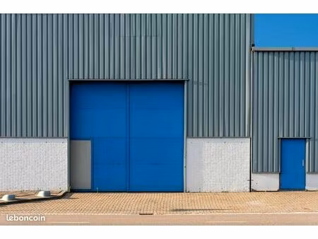 entrepot 1200 m² le thor