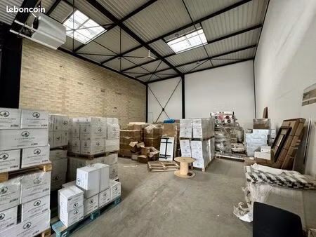 local d'activite 579 m² groslay