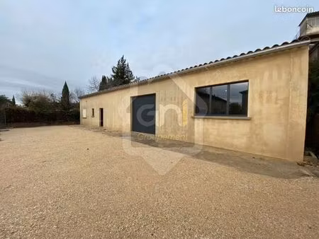 local commercial 180 m² sarrians