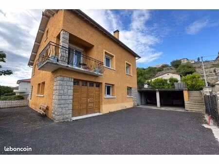 maison 5 pièces 136 m²