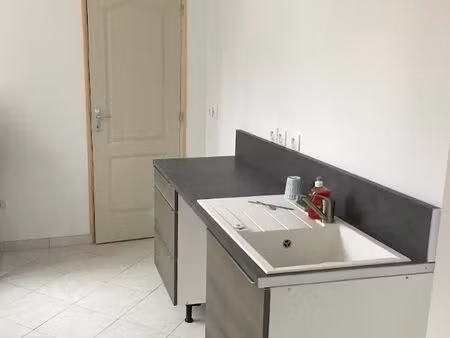 belle maison t4 centre village rénovée