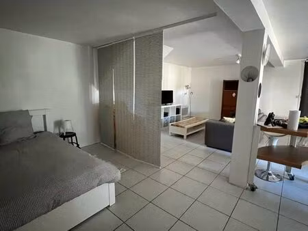 location open space meublé 50 m2