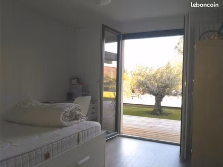 chambre studio dans villa