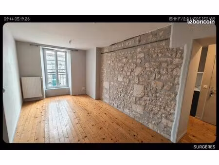logement t2 de 44m² dans immeuble du cœur de ville de surgères