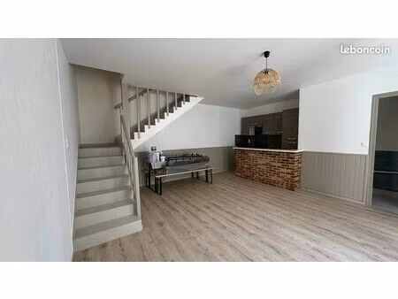 maison de ville 2 pièces 60 m²