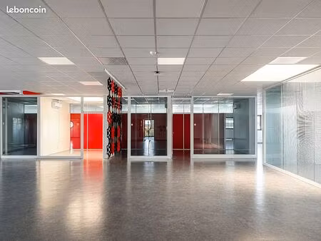 bureaux 780 m² breuil magne