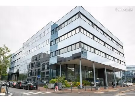 bureau privé à louer pour 1 personnes à cergy  stop & work cergy