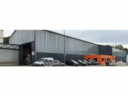 location bâtiment industriel 1400 m2