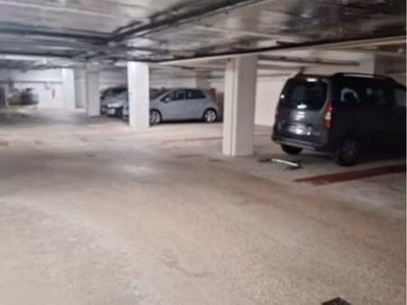 parking 1 place paris 19e