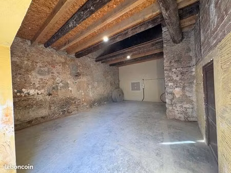 remise / garage 45m2 saint maximin la sainte baume  centre-ville