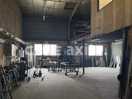 local d'activite 300 m² domene