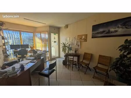 local commercial 51 m²