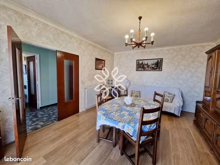 maison 8 pièces 99 m²