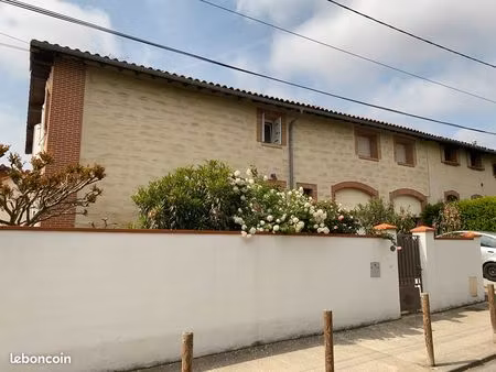 corps de ferme 220 m2 . maison + appartement