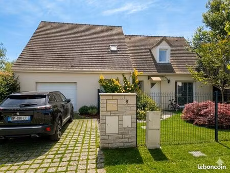 maison individuelle récente 153 m² - 4 chambres - terrain 565 m² - guignes (77)