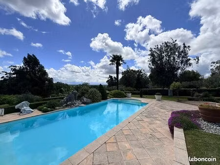 villa golf de teoula 5 pièce(s) 200 m2 + jardins et piscine