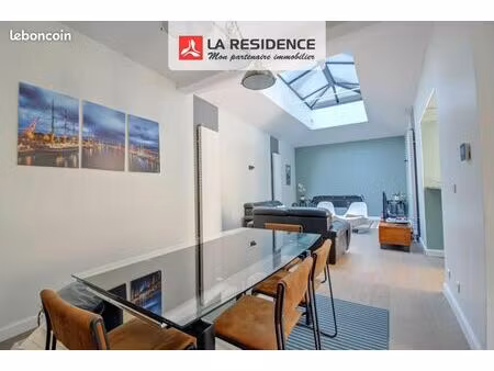 appartement 6 pièces 158 m²
