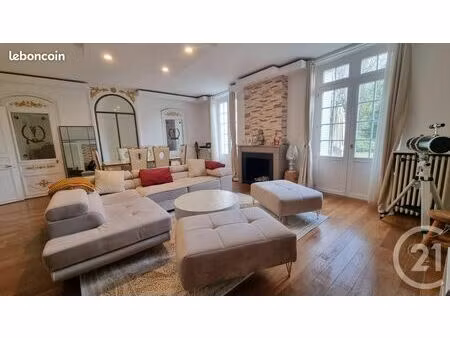 appartement 3 pièces 102 m²