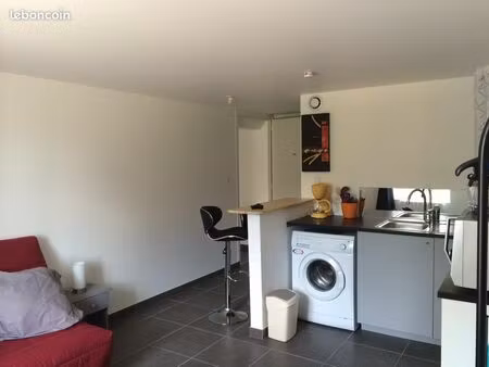 studio meublé 1 km cnpe bugey ; dispo 1er juillet