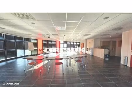 bureaux 855 m² challes les eaux