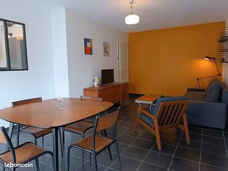 t2 meublé avec bureau et parking à 5 min du métro république beaux arts