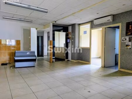 boutique 160 m² oyonnax