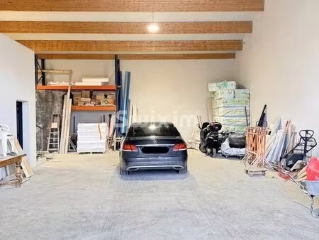 boutique 261 m² viriat