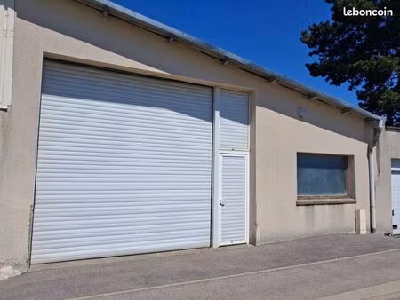 local / hangar 115 m² – bult (88)