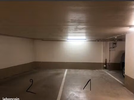 location place de parking rue du temple paris 04