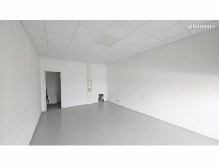 local 25 m² aix-les-bains