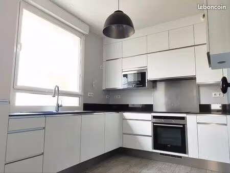 maison surélevée 3-4 chambres