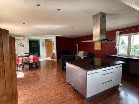 villa 4 faces