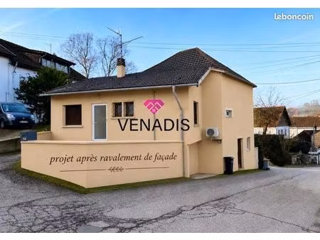 immeuble 3 pièces 135 m²