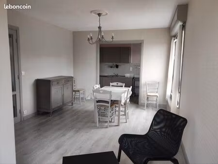 la catho / vauban  location t2 bis + parking