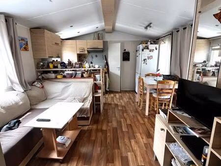 mobil home sur parcelle de 270m2