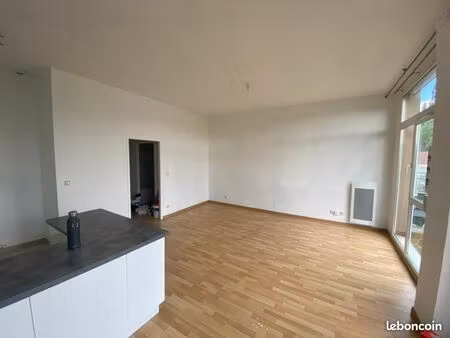 loue agréable et lumineux t3