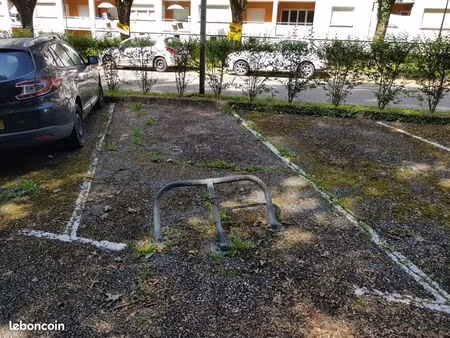 place de parking à louer chambéry