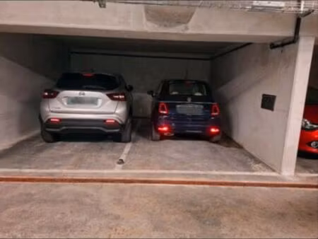 parking couvert securise 14 m2