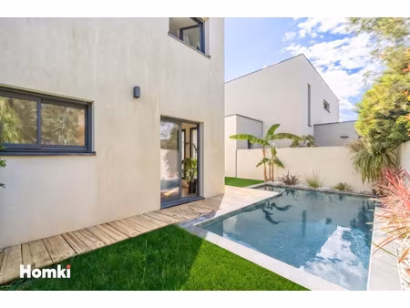 maison de luxe à vendre dans le quartier sud